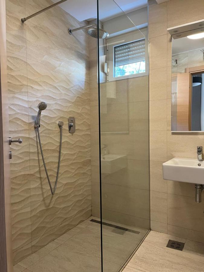 Atina Apartment, City Centre Budva ,Luxurious, Bright, Parking Exteriör bild