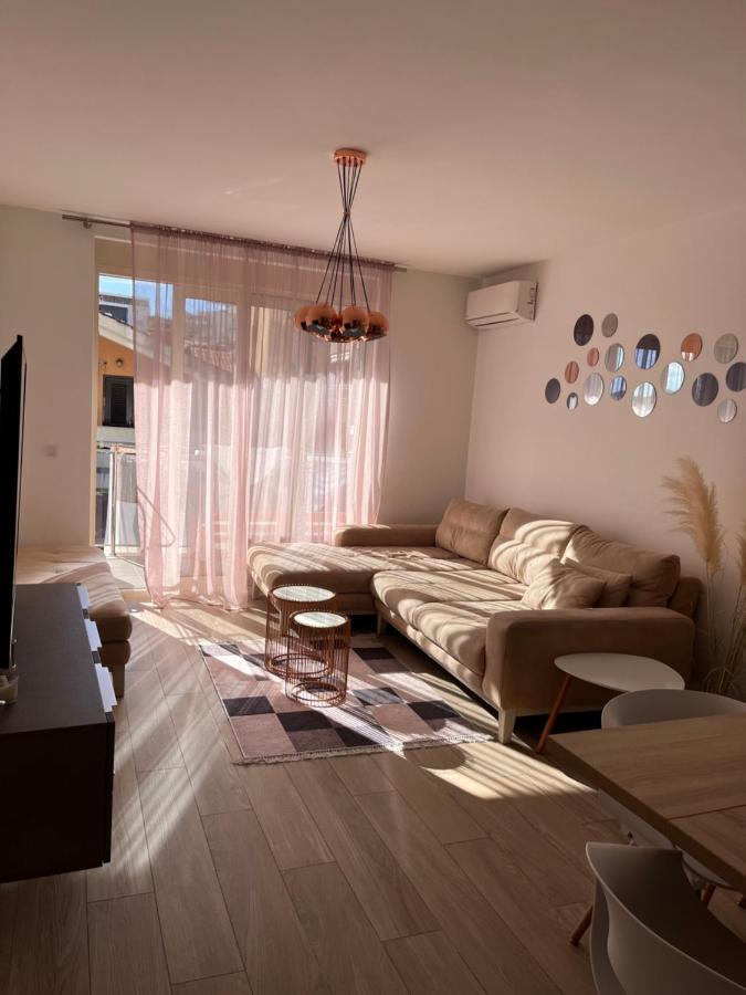 Atina Apartment, City Centre Budva ,Luxurious, Bright, Parking Exteriör bild
