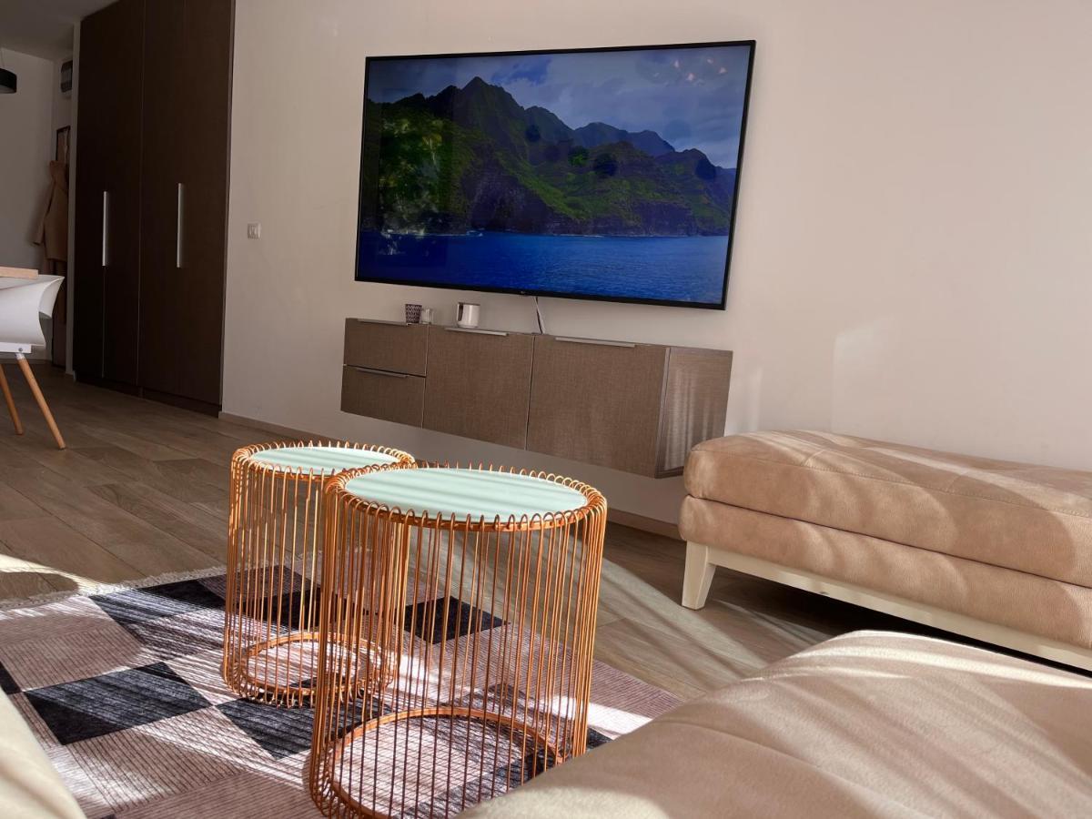 Atina Apartment, City Centre Budva ,Luxurious, Bright, Parking Exteriör bild